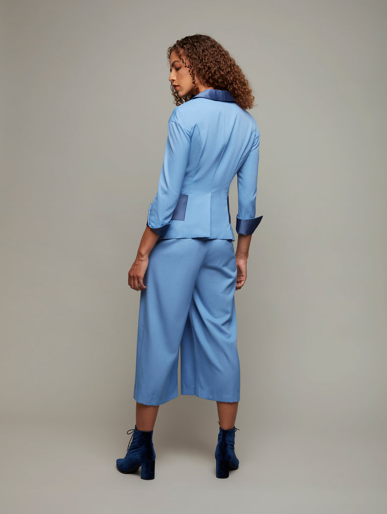DEPLOY womenswear suiting wool light blue blazer with pockets back view