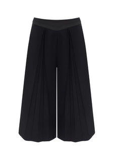 Ecommerce shoot of FORMERET Pin-Tuck Culottes in Black, available from British sustainable fashion brand DEPLOY